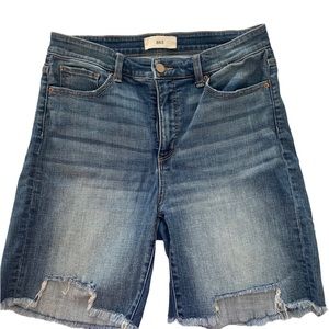 Buckle BKE Parker Stretch Shorts Size 30. 8 inch Length.
